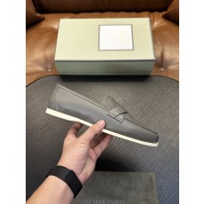 TOMFORD Cambridge 소가죽 로우탑 스니커즈 001-279211