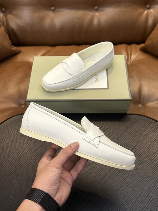TOM FORD 소가죽 로우탑 스니커즈 001-279213