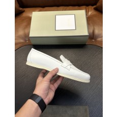 TOM FORD 소가죽 로우탑 스니커즈 001-279213