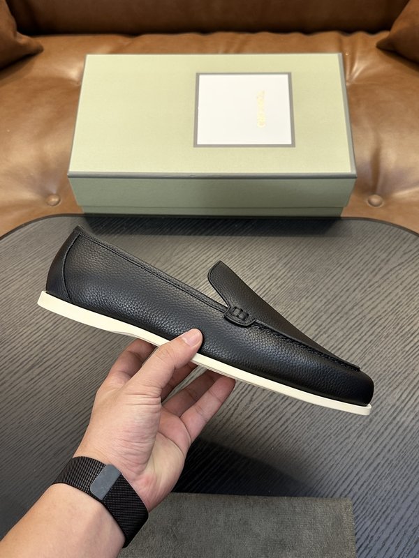 TOM FORD 가죽 로우탑 스니커즈 001-279214