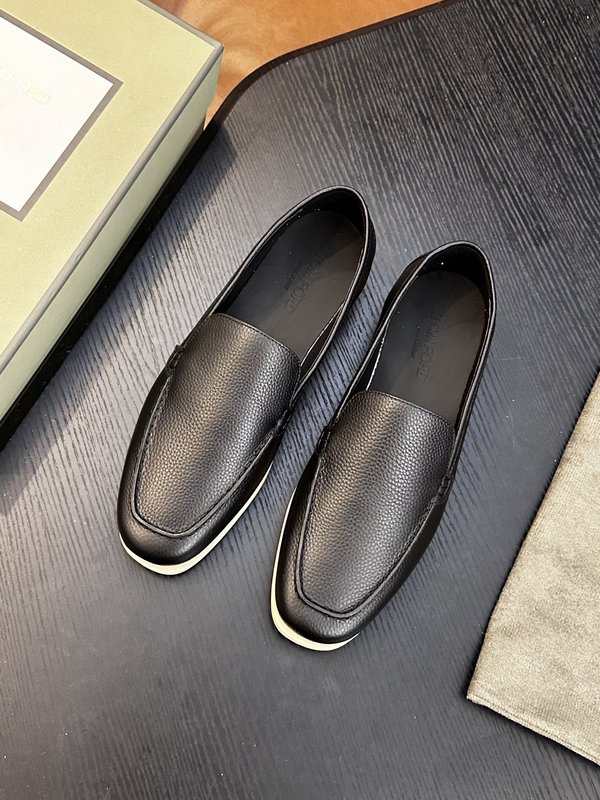 TOM FORD 가죽 로우탑 스니커즈 001-279214