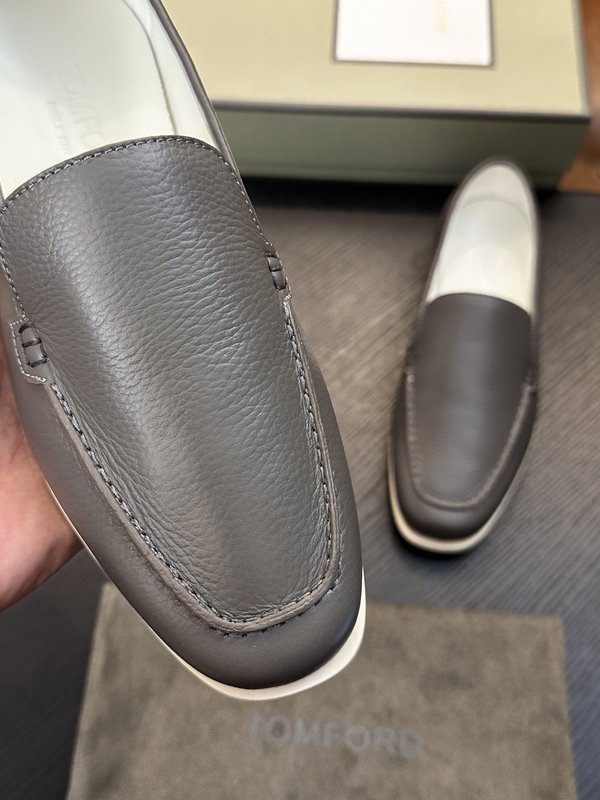 TOM FORD Cambridge 소가죽 로우탑 스니커 001-279218