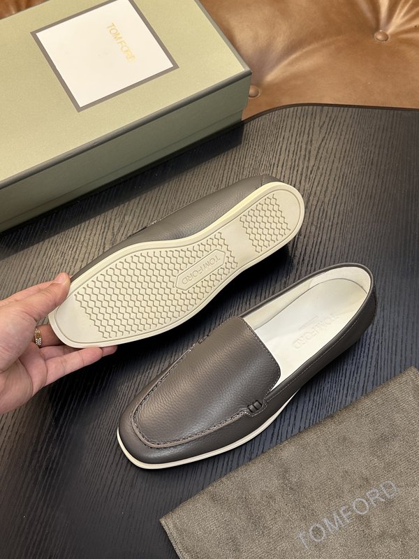 TOM FORD Cambridge 소가죽 로우탑 스니커 001-279218