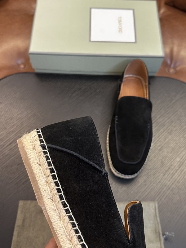 Tom Ford 소가죽 로우탑 운동화 001-279220
