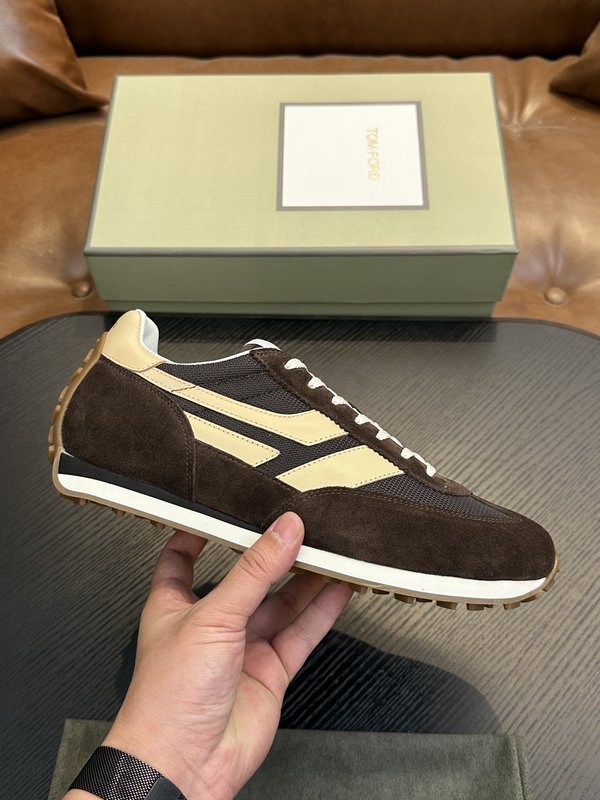 TOMFORD Cambridge 소가죽 로우탑 운동화 001-279228