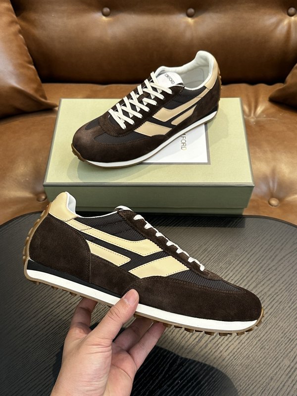TOMFORD Cambridge 소가죽 로우탑 운동화 001-279228