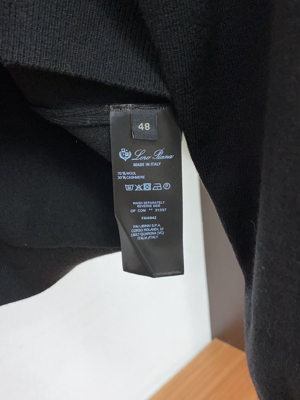 로로피아나 울 가디건 스웨터 001-279338