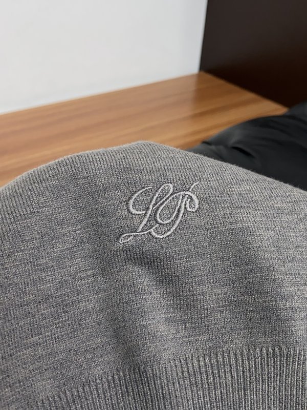LP 로로피아나 남성 라운드넥 울 긴팔 스웨터 001-279339