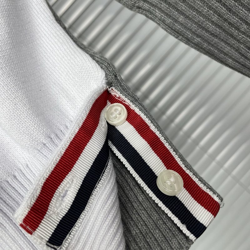 톰브라운 강아지 배색 가디건 001-279513