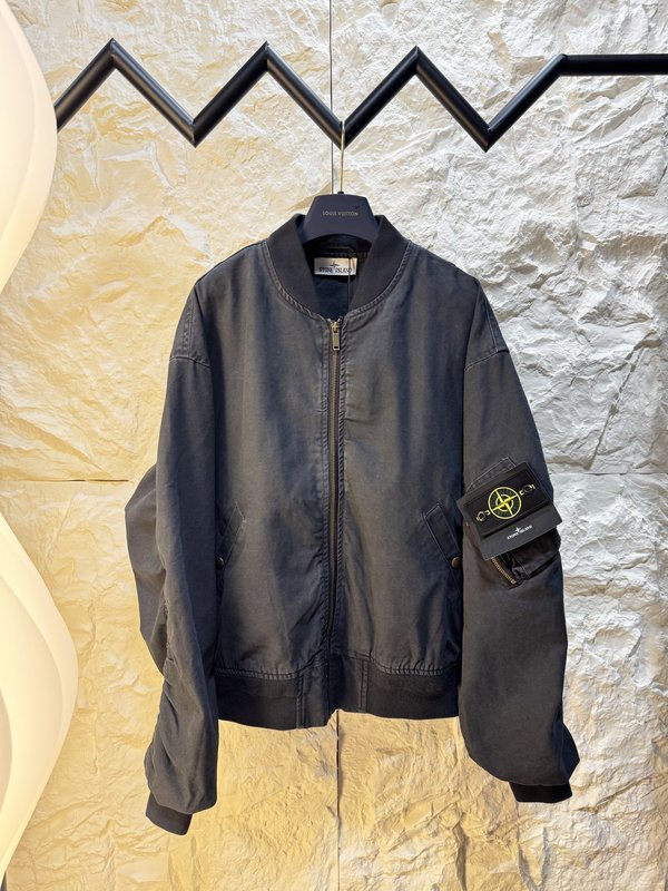 Stone Island 플라이트 재킷 001-279575