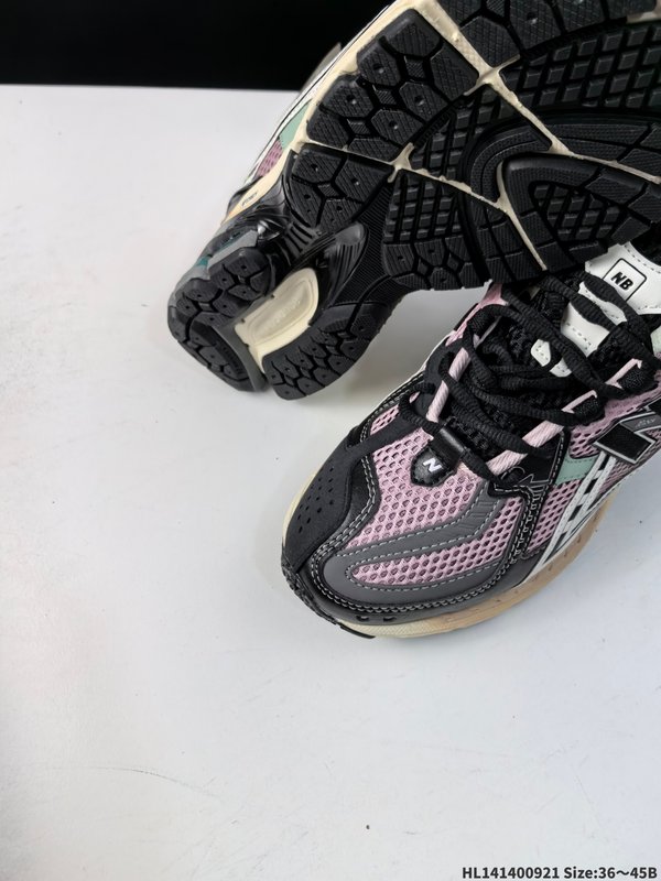 New Balance 1906 레트로 운동화 001-279580
