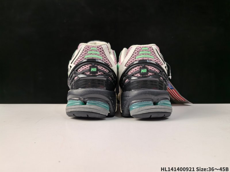 New Balance 1906 레트로 운동화 001-279580