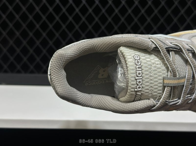 New Balance 레트로 대디슈즈 001-279593