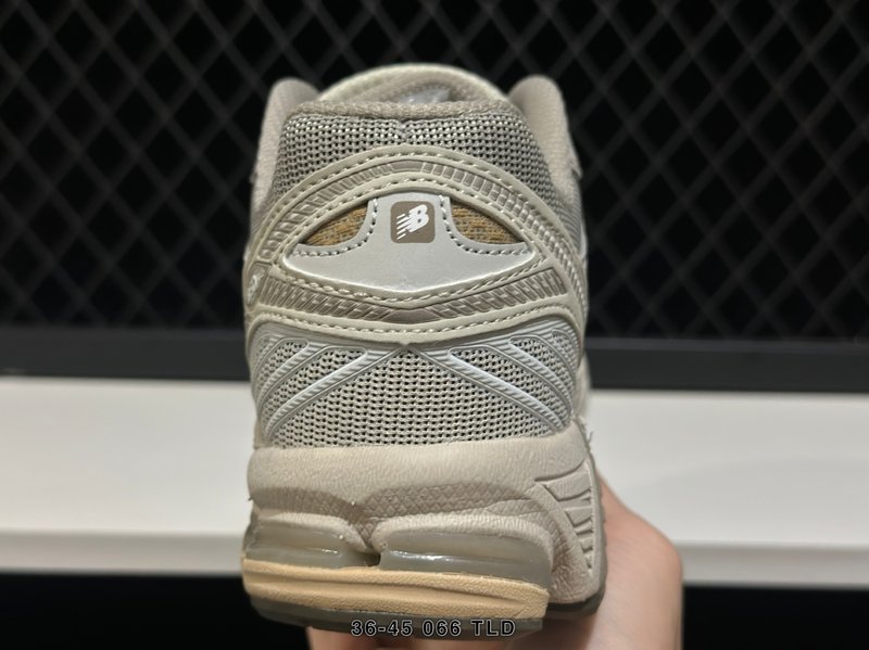 New Balance 레트로 대디슈즈 001-279593