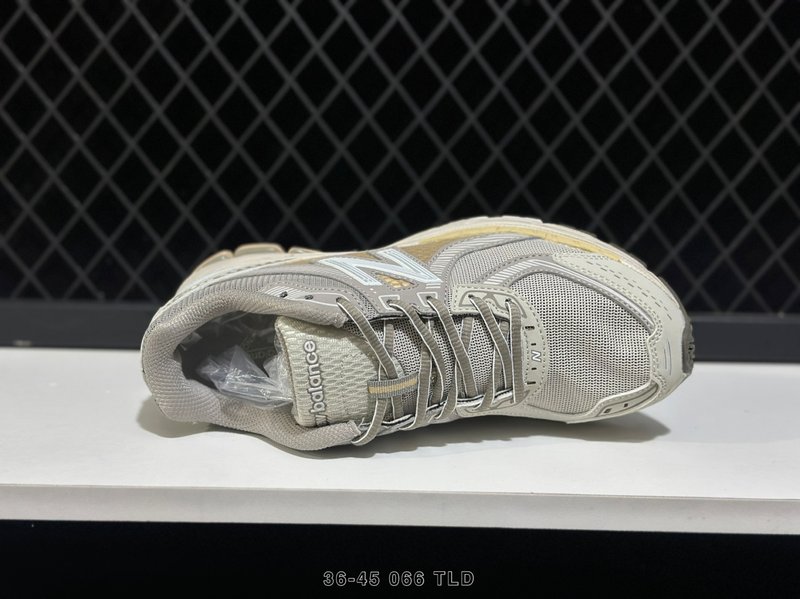 New Balance 레트로 대디슈즈 001-279593