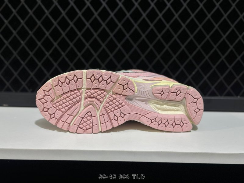 New Balance 레트로 대디 스니커즈 001-279594