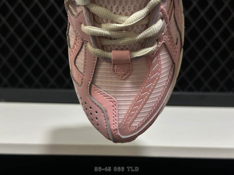 New Balance 레트로 대디 스니커즈 001-279594