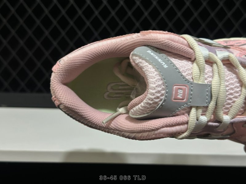 New Balance 레트로 대디 스니커즈 001-279594