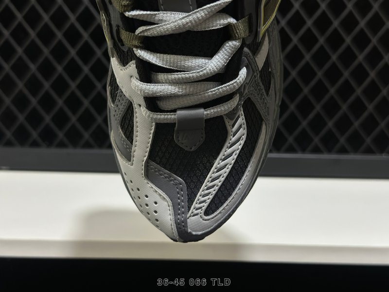 New Balance 레트로 대디슈즈 001-279595