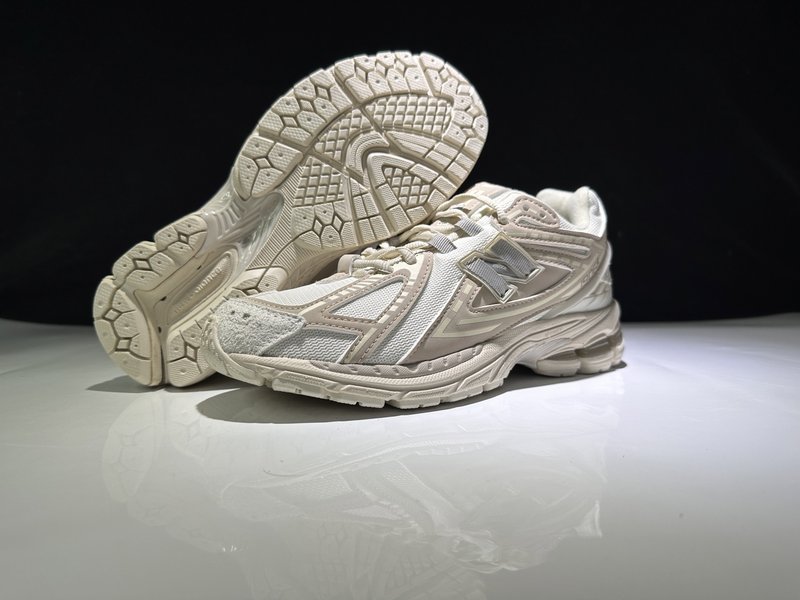 New Balance 레트로 대디슈즈 화이트 001-279598