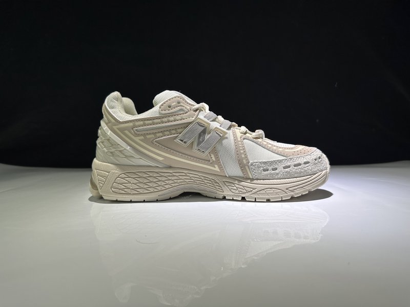 New Balance 레트로 대디슈즈 화이트 001-279598