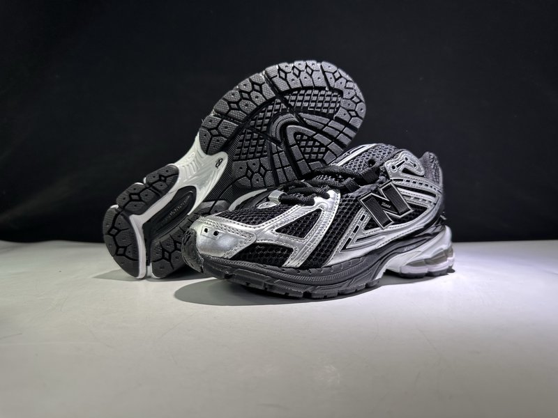 New Balance M1906 레트로 대디슈즈 001-279607