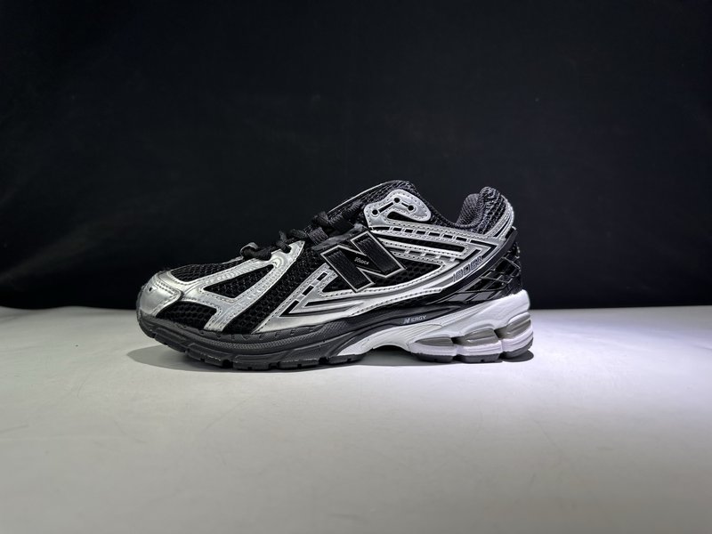 New Balance M1906 레트로 대디슈즈 001-279607