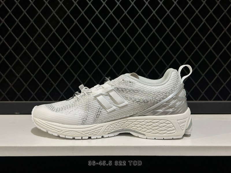 뉴발란스 1906 레트로 운동화 001-279611