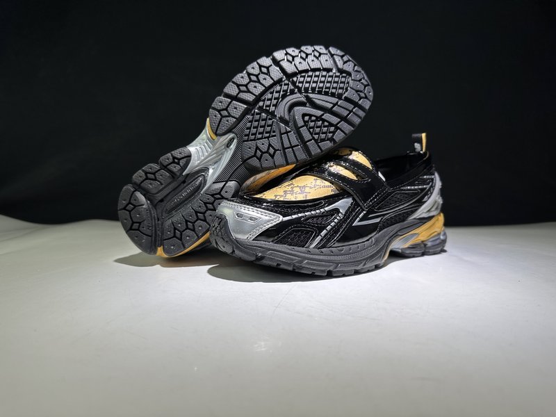 New Balance 1906R 로퍼 슬립온 001-279617