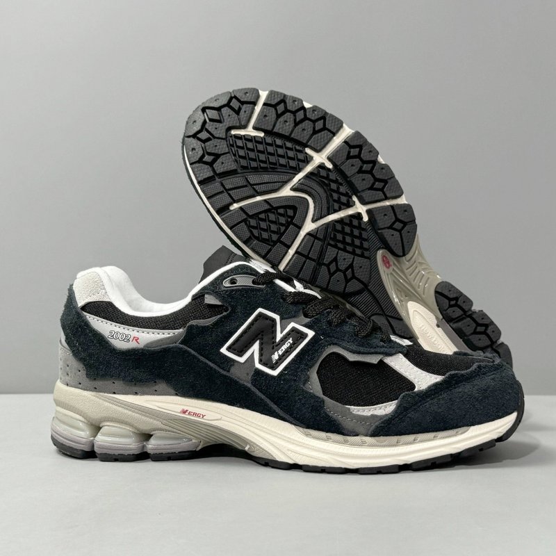 New Balance 2002R 로우탑 러닝화 001-279635