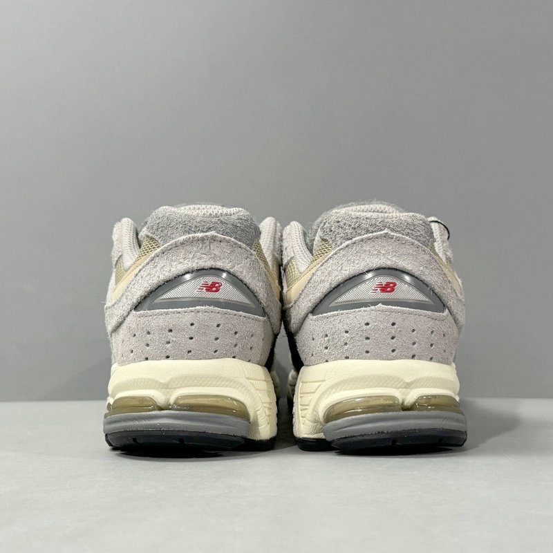 New Balance 2002R 캐주얼 러닝화 001-279644