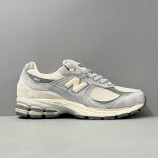 뉴발란스 2002R 베이지그레이 레트로 러닝화 001-279646