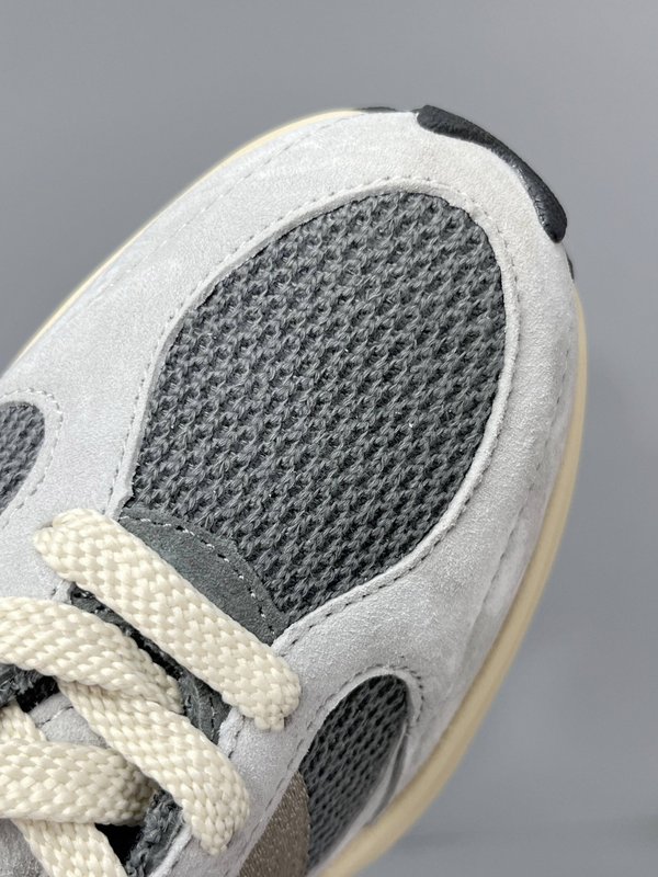 뉴발란스 레트로 러닝화 남녀공용 001-279697