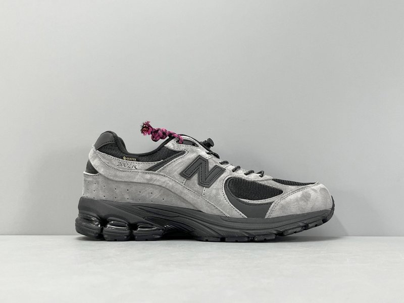 New Balance 2002R 레트로 러닝화 001-279698