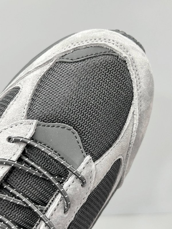 New Balance 2002R 레트로 러닝화 001-279698