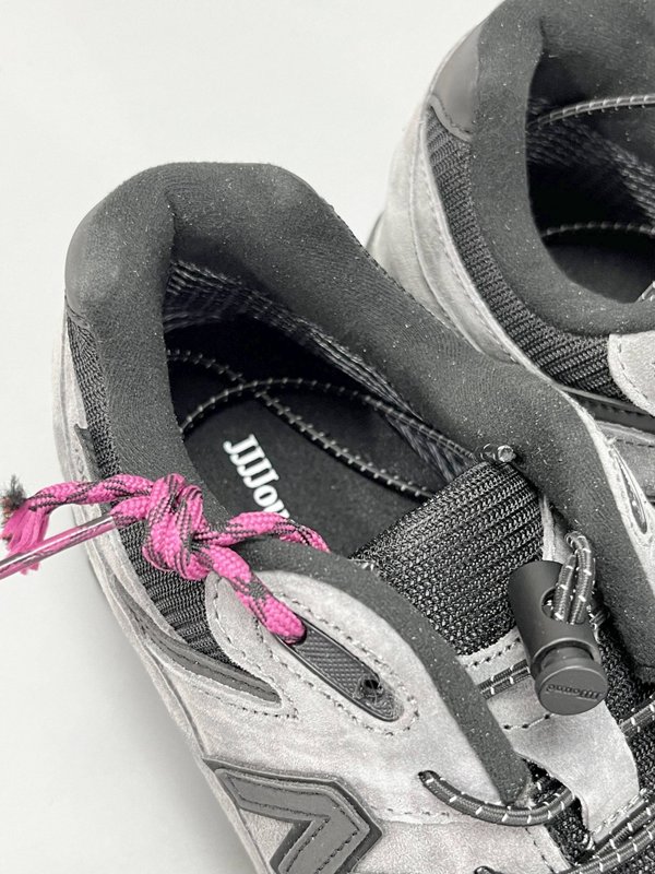New Balance 2002R 레트로 러닝화 001-279698