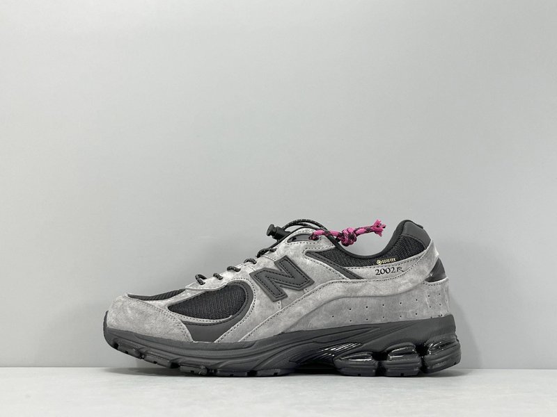 New Balance 2002R 레트로 러닝화 001-279698