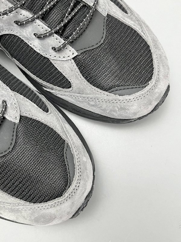 New Balance 2002R 레트로 러닝화 001-279698