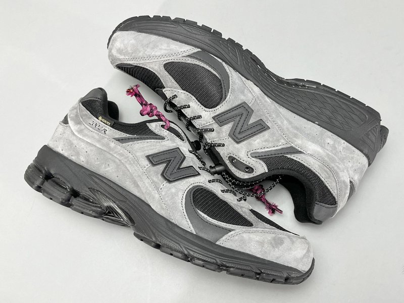 New Balance 2002R 레트로 러닝화 001-279698
