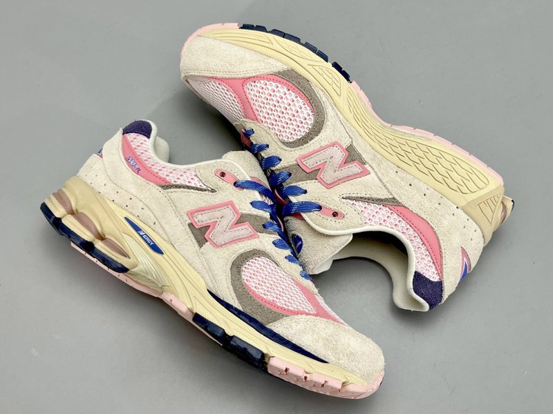 New Balance 레트로 캐주얼 러닝화 001-279699
