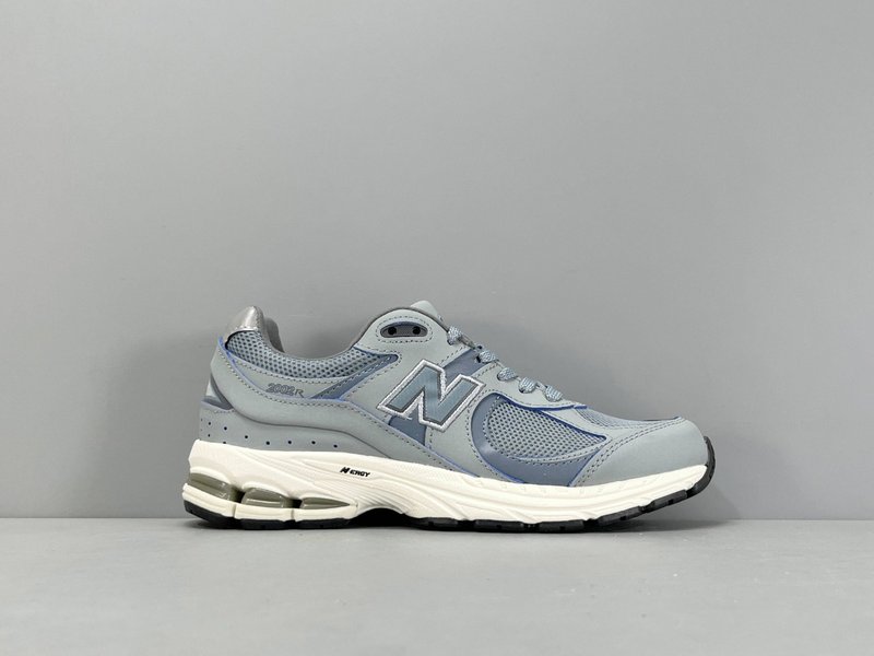 뉴발란스 NB2002R 레트로 캐주얼 러닝화 001-279714