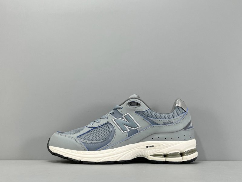 뉴발란스 NB2002R 레트로 캐주얼 러닝화 001-279714