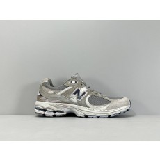 뉴발란스 NB2002R 레트로 캐주얼 러닝화 001-279719