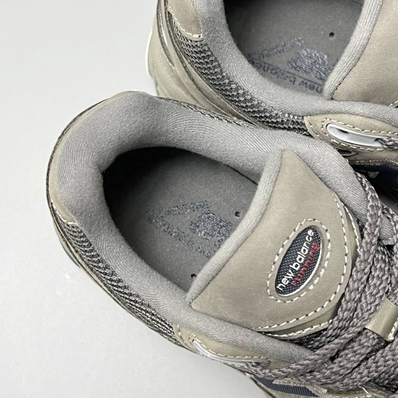 New Balance 레트로 러닝화 001-279747