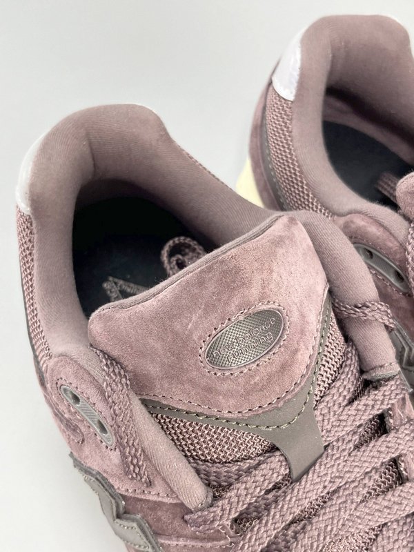 New Balance 2002R 로우탑 러닝화 001-279771