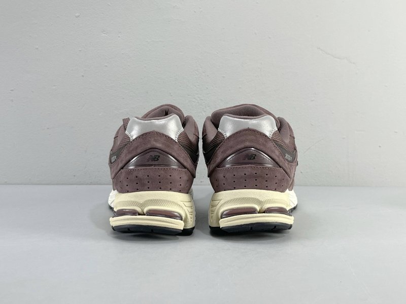 New Balance 2002R 로우탑 러닝화 001-279771