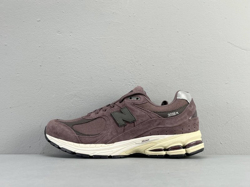 New Balance 2002R 로우탑 러닝화 001-279771