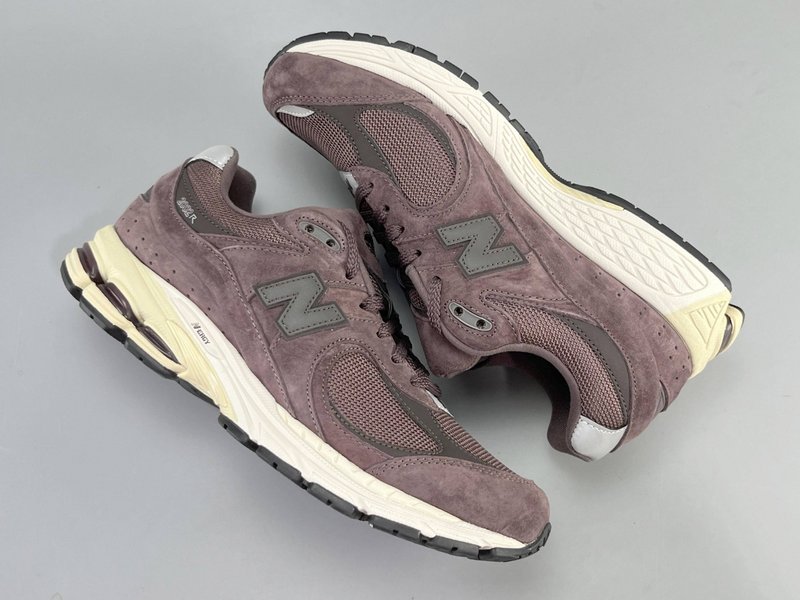 New Balance 2002R 로우탑 러닝화 001-279771