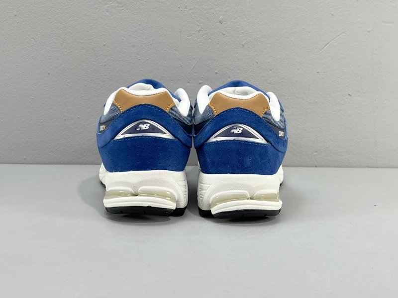 New Balance 2002R 로우탑 러닝화 001-279804