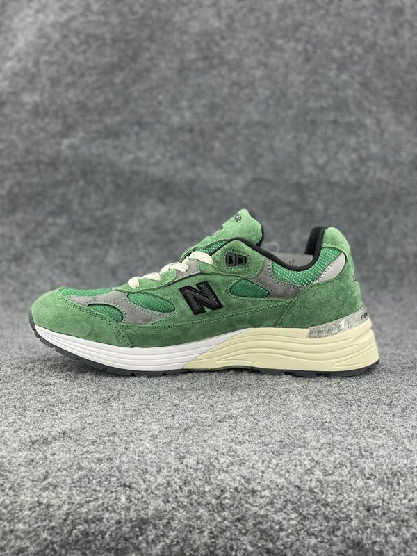JJJJound x New Balance 그린 러닝화 001-279941
